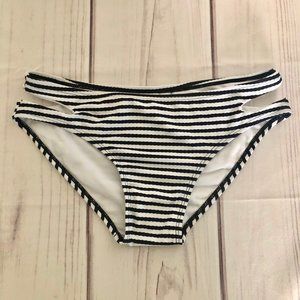 Black White Striped Hip Cutout Low Rise Bikini Bottoms - New Without Tags NWOT